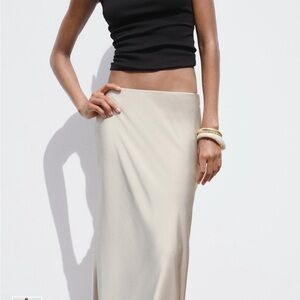 ZARA Elegant Cream Maxi Skirt